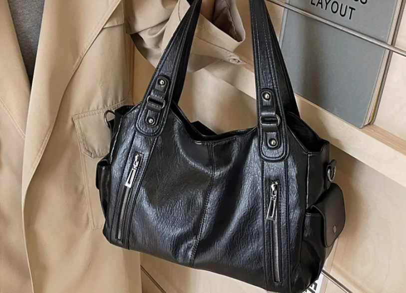 Commuter’s All-Matching Shoulder Bag – Short Distance Travel Messenger Bag